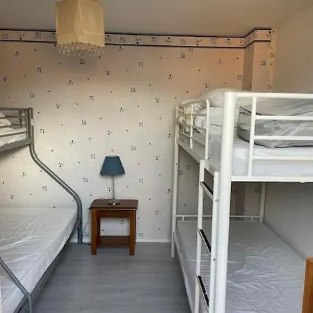 Duplex A 100m De La *